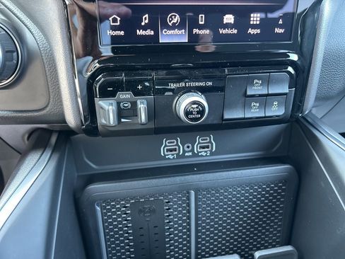 New 2026 RAM 1500 Big Horn AWD/4WD image 19