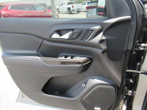 Used 2023 GMC Acadia AT4 w/ Technology Package AWD/4WD image 23