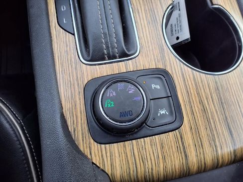 Used 2018 GMC Acadia Denali w/ Technology Package image 13