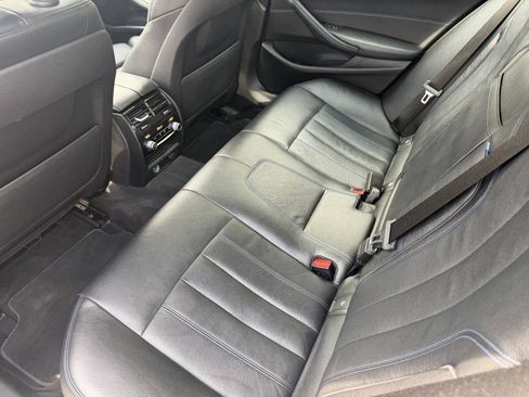 Used 2017 BMW 530i xDrive AWD/4WD image 21