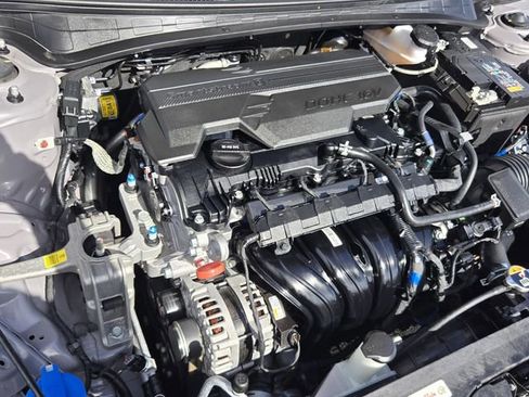 Certified 2024 Hyundai Elantra SEL image 15