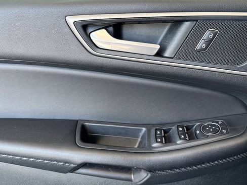 Used 2022 Ford Edge SEL image 10