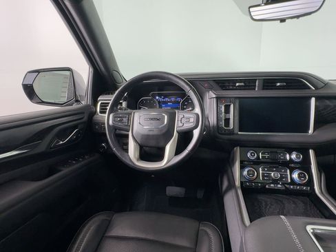 Used 2021 GMC Yukon Denali w/ Denali Ultimate Package image 25