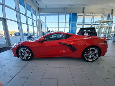 Used 2020 Chevrolet Corvette Stingray Preferred Cpe w/ 2LT Preferred Equipment Group image 5