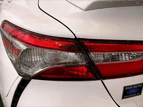 Used 2019 Toyota Camry SE image 28