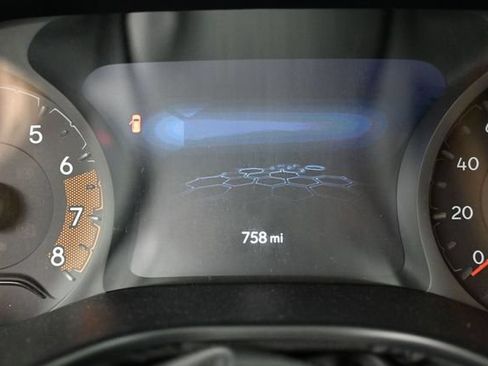 Used 2026 Jeep Compass Latitude AWD/4WD image 13