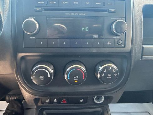 Used 2017 Jeep Patriot High Altitude AWD/4WD image 24