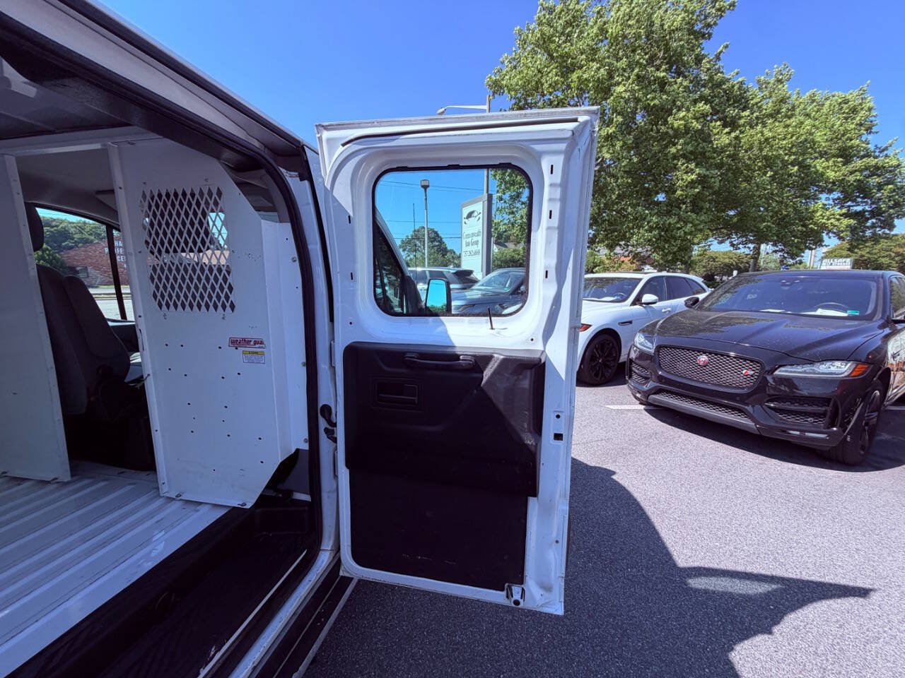 Used 2015 Ford Transit 250 130 Low Roof w/ Exterior Upgrade Package RWD image 37