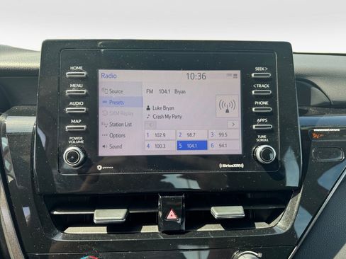 Used 2021 Toyota Camry SE FWD image 21