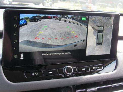 New 2025 Mitsubishi Outlander SE image 17