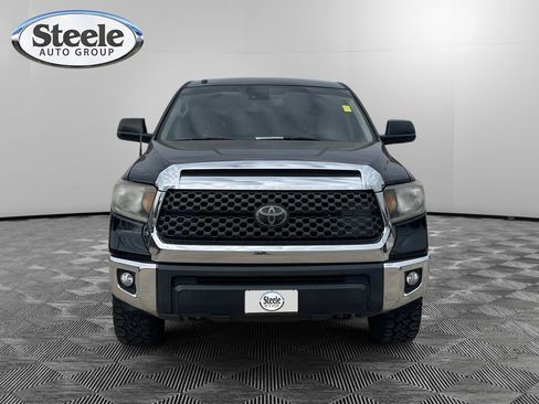 Used 2018 Toyota Tundra SR5 w/ SR5 Upgrade Package image 8
