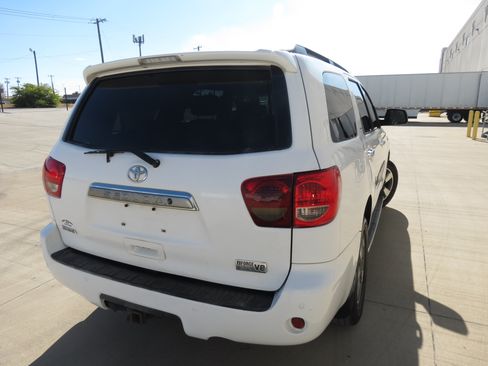 Used 2008 Toyota Sequoia Limited RWD image 4