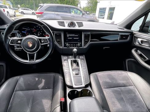Used 2018 Porsche Macan AWD/4WD image 21