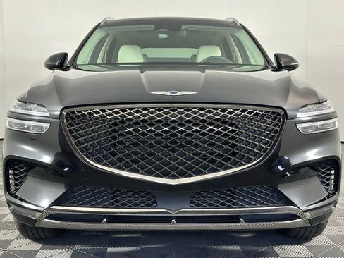 Used 2022 Genesis GV70 2.5T w/ Select Package AWD/4WD image 22
