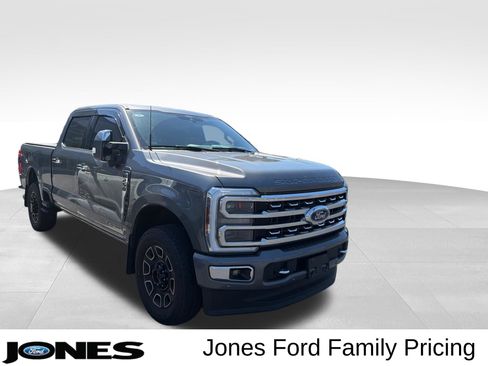 Used 2024 Ford F250 Platinum AWD/4WD image 1