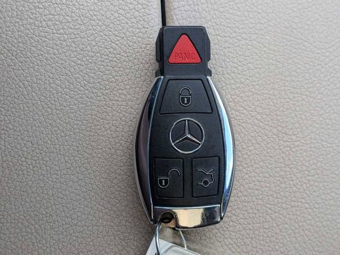 Used 2017 Mercedes-Benz C 300 4MATIC Sedan image 34