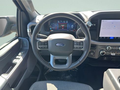 Used 2025 Ford F150 XLT w/ Equipment Group 301A Standard AWD/4WD image 17