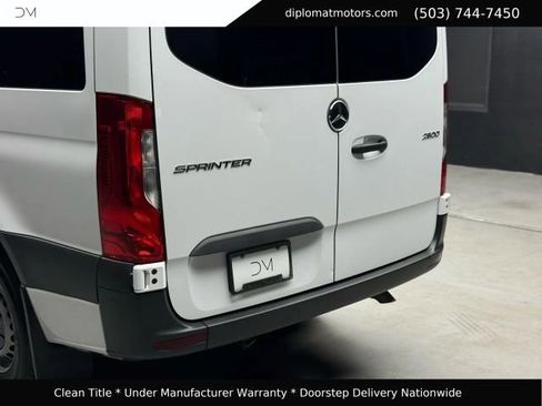 Used 2024 Mercedes-Benz Sprinter 2500 image 16