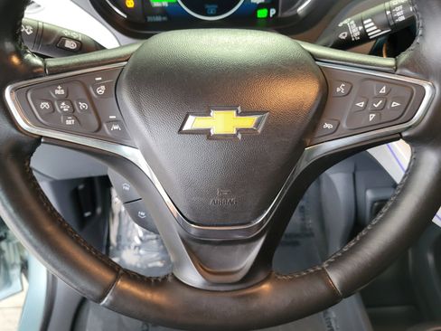 Used 2019 Chevrolet Bolt Premier w/ Infotainment Package FWD image 19