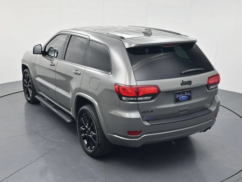 Used 2022 Jeep Grand Cherokee Laredo X AWD/4WD image 42