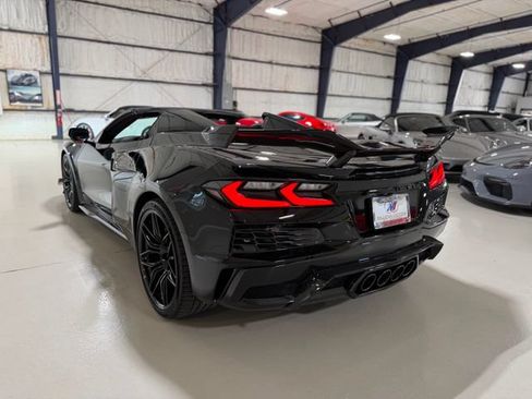 Used 2025 Chevrolet Corvette Z06 w/ Z07 Performance Package RWD image 73