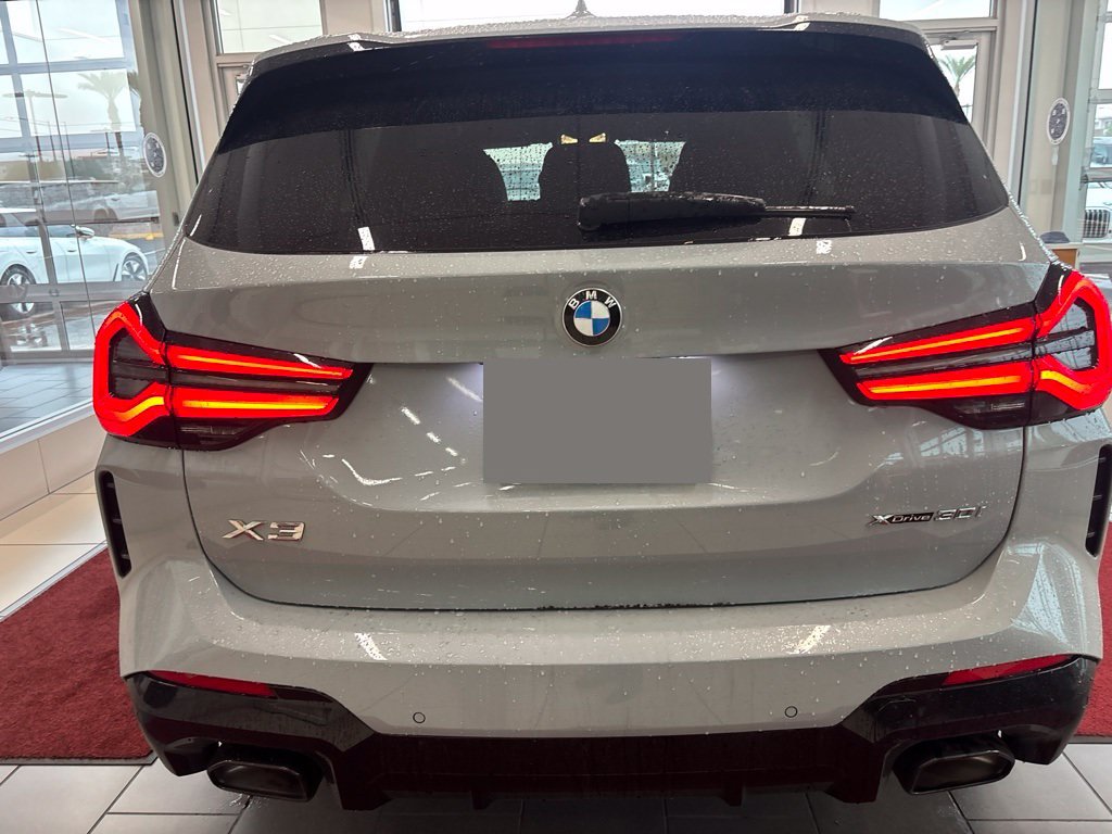 Used 2024 BMW X3 xDrive30i w/ M Sport Package AWD/4WD image 5