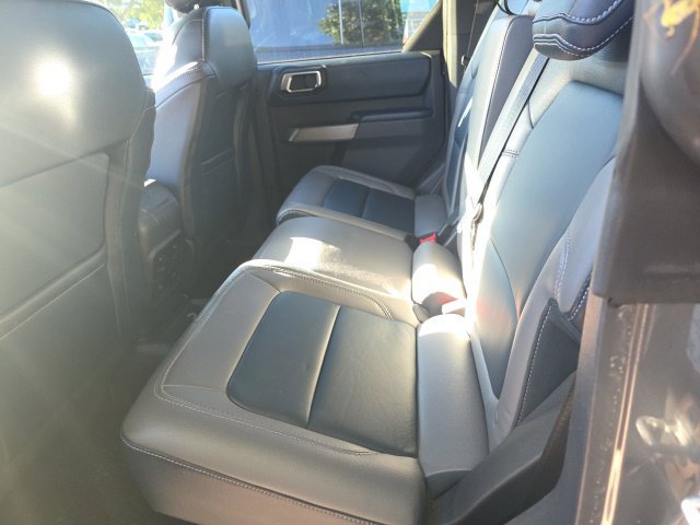 Used 2022 Ford Bronco Outer Banks w/ Sasquatch Package AWD/4WD image 11