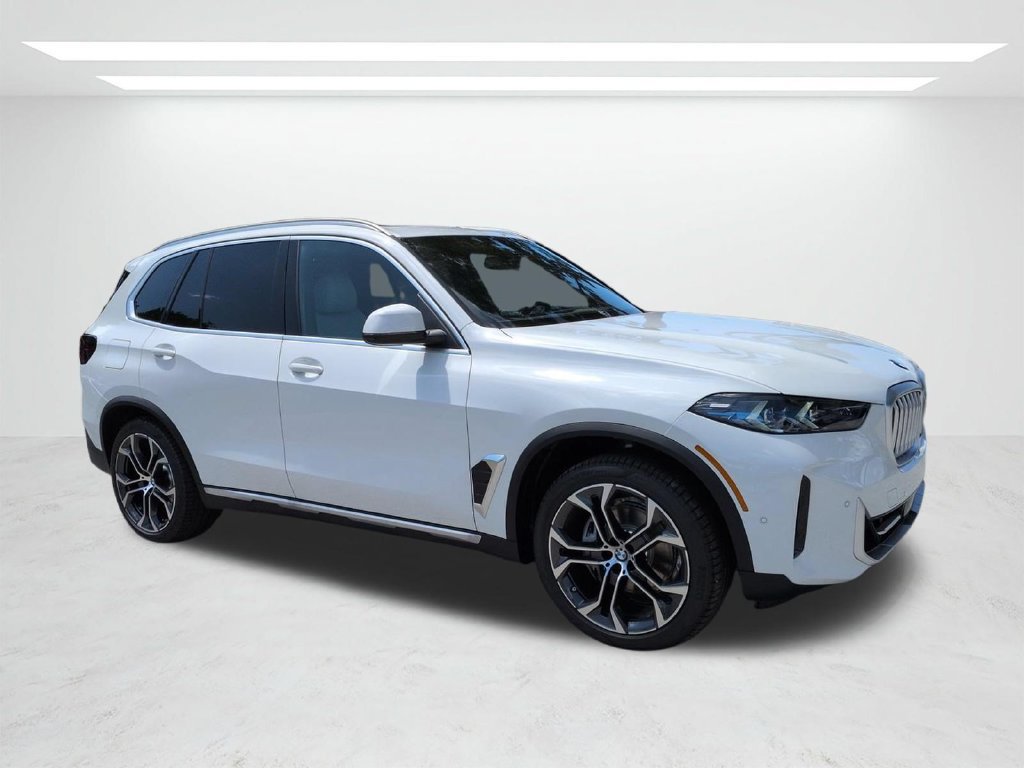 New 2026 BMW X5 xDrive40i w/ Premium Package AWD/4WD image 2