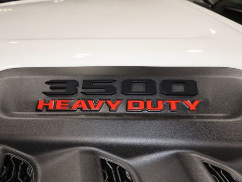 Used 2025 RAM 3500 Laramie AWD/4WD image 35