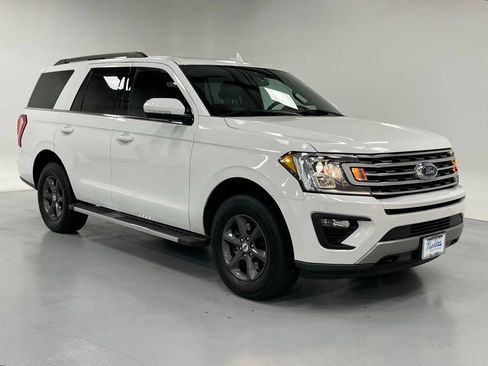 Used 2020 Ford Expedition XLT w/ Equipment Group 202A image 5