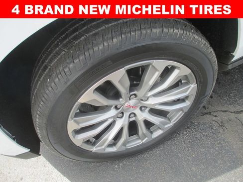 Used 2021 GMC Yukon XL Denali w/ Denali Ultimate Package AWD/4WD image 3