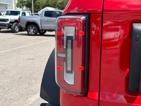 Used 2023 Ford Bronco Wildtrak AWD/4WD image 10
