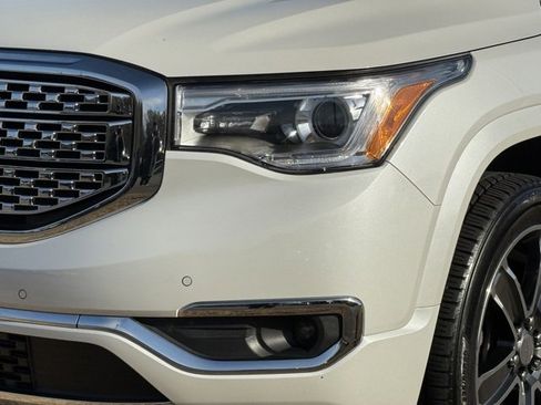 Used 2018 GMC Acadia Denali w/ Technology Package image 11