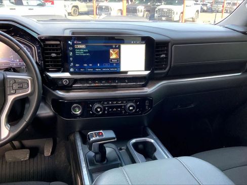 Used 2024 Chevrolet Silverado 1500 LT Trail Boss image 7