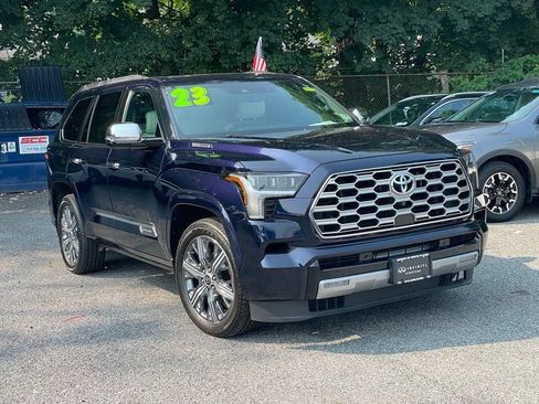 Used 2023 Toyota Sequoia Capstone AWD/4WD image 3
