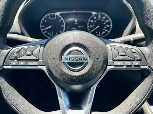 Used 2023 Nissan Sentra SV FWD image 14