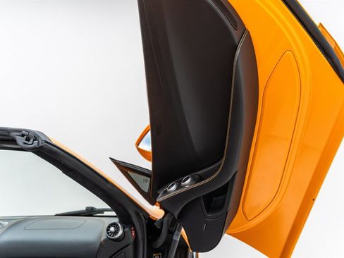 Used 2014 McLaren MP4-12C Spider RWD image 43
