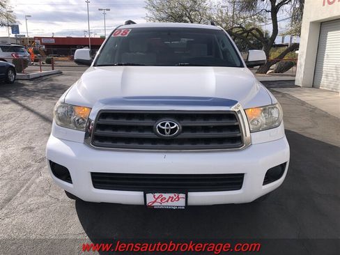 Used 2008 Toyota Sequoia SR5 RWD image 3