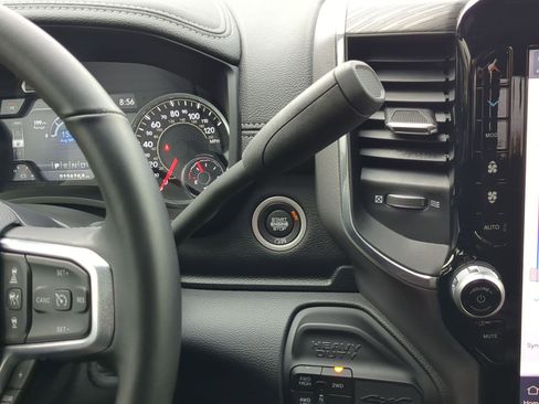 Used 2024 RAM 3500 Laramie w/ Night Edition image 27