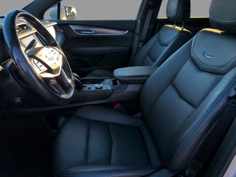 Used 2020 Cadillac XT5 Luxury image 9