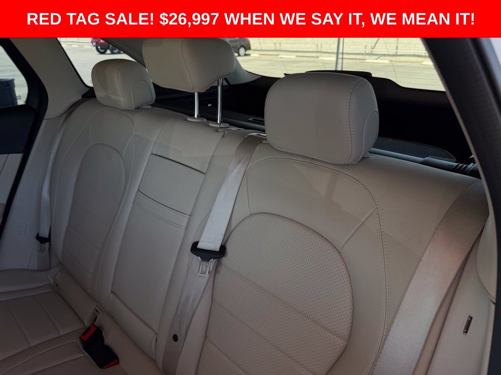 Used 2022 Mercedes-Benz GLC 300 image 10