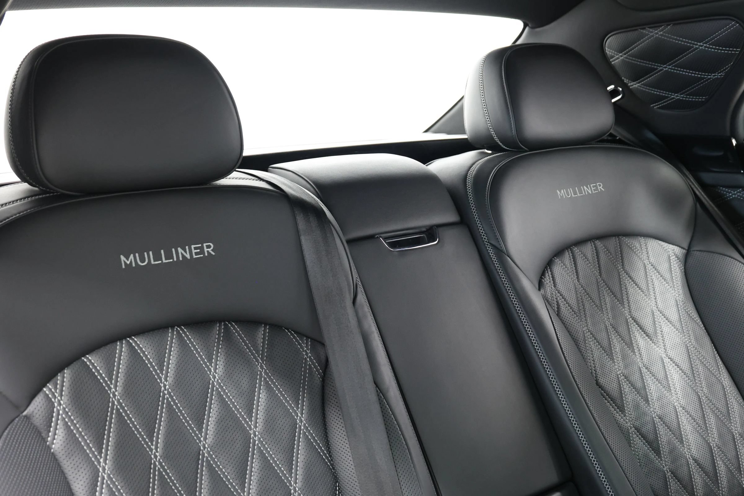 Used 2018 Bentley Mulsanne RWD image 92