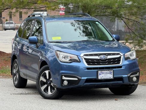 Used 2017 Subaru Forester 2.5i Limited image 1