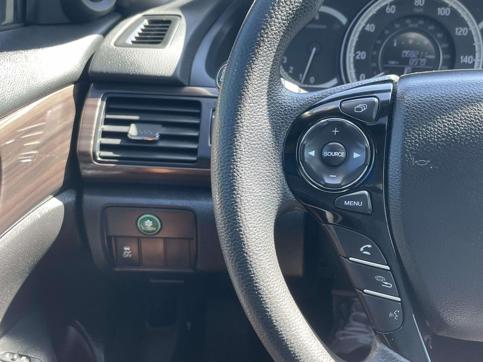 Used 2017 Honda Accord EX image 21