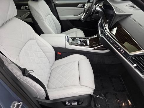 Used 2027 BMW X7 xDrive40i w/ Executive Package AWD/4WD image 32