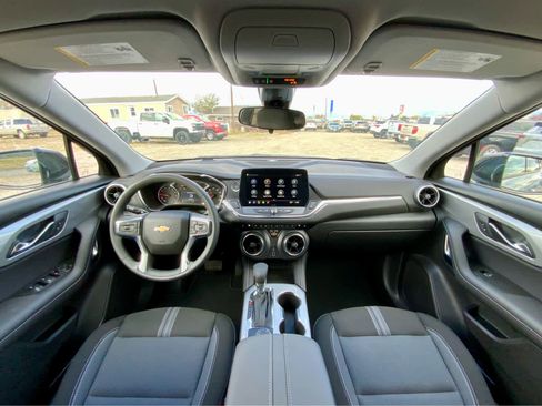 New 2025 Chevrolet Blazer LT w/ Midnight/Sport Edition image 34