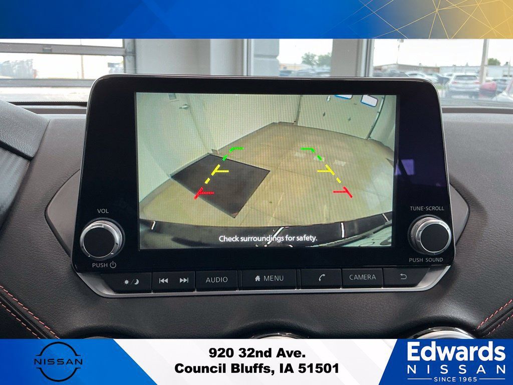 Used 2025 Nissan Sentra SR FWD image 21