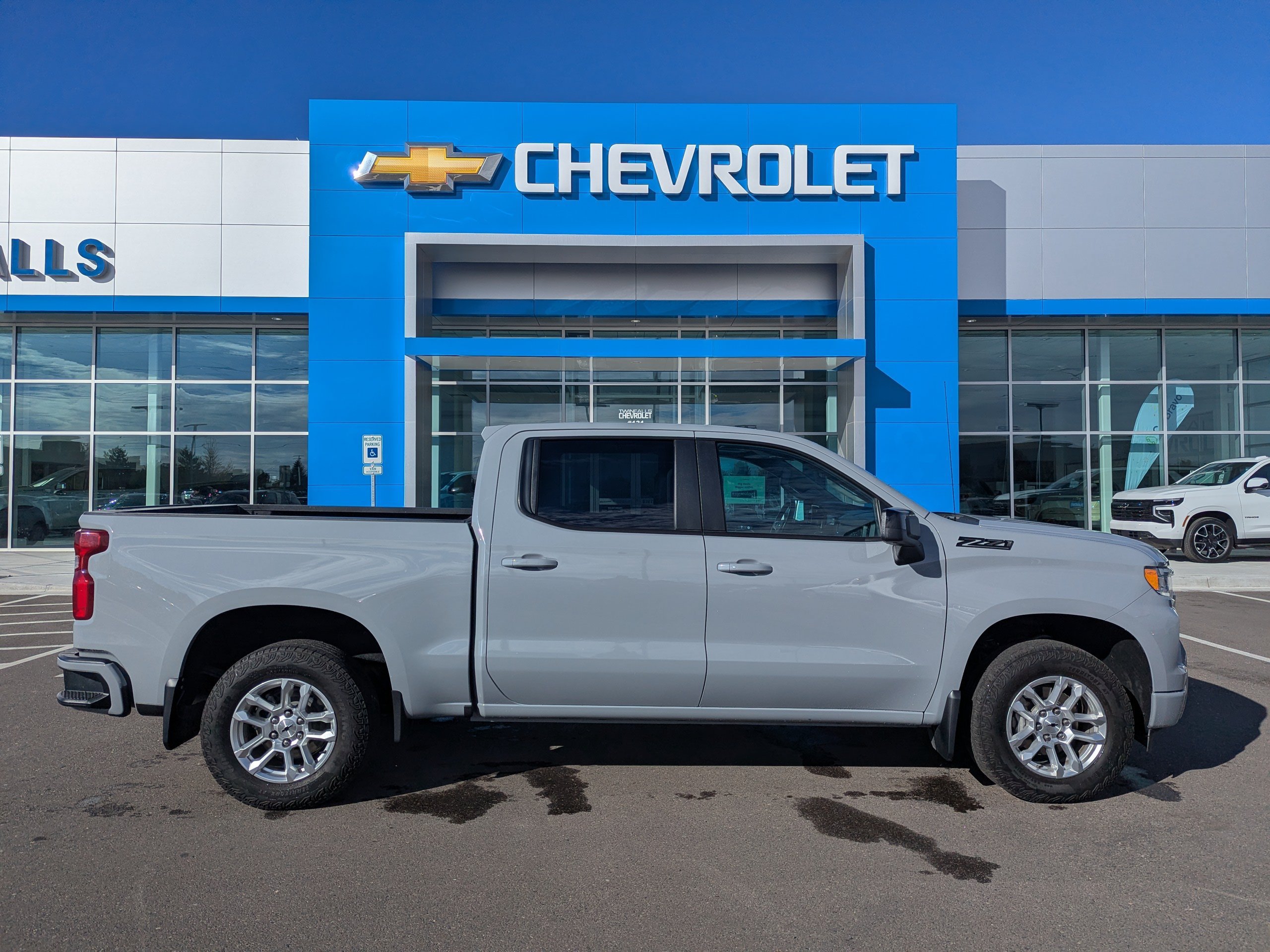 Certified 2025 Chevrolet Silverado 1500 RST w/ Convenience Package II AWD/4WD image 39