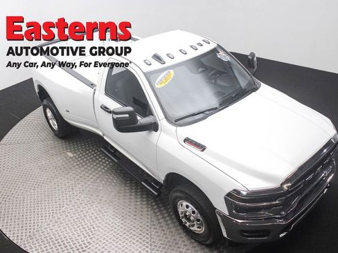Used 2025 RAM 3500 Tradesman AWD/4WD image 3