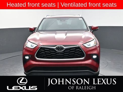 Used 2020 Toyota Highlander Limited FWD image 4